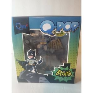 Q-Fig DC Comics Batman Q-POP-Fig Loot Crate Exclusive Action Figure TV Series
